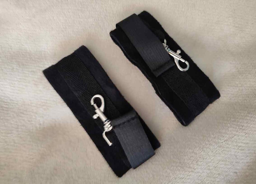 attache bdsm sextoy